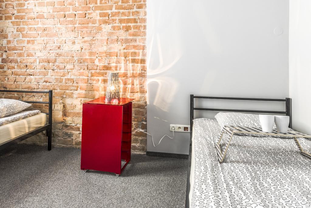 Mish Mash Nowogrodzka Hostel Warsaw Bilik gambar